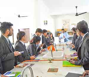 HIT DOON Science Lab